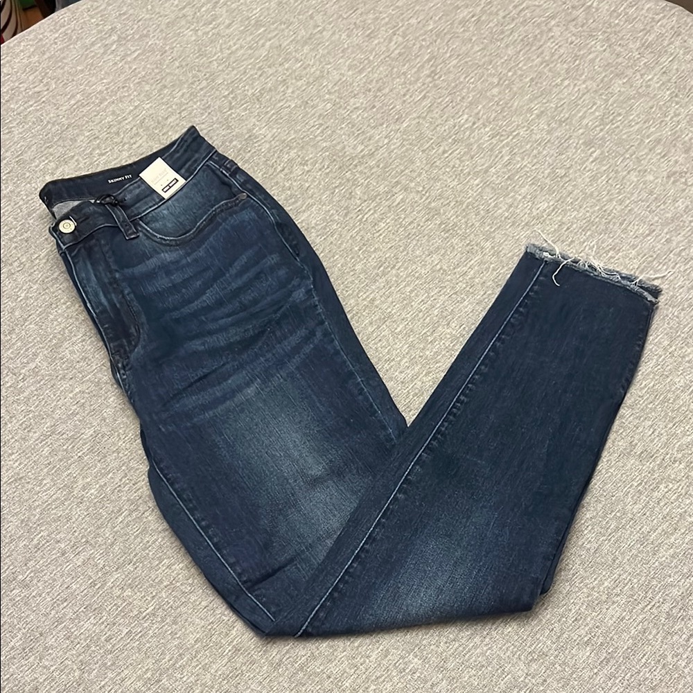 Judy Blue Skinny Jeans in Classic Blue with Tapered Fit
